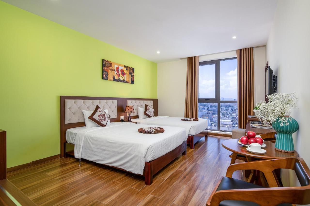 Tay Bac Hotel Da Nang Exterior photo