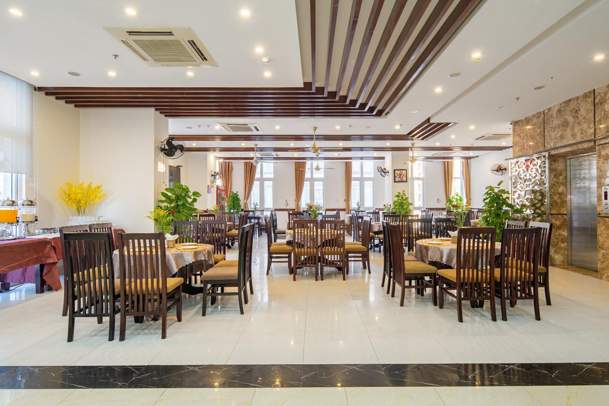 Tay Bac Hotel Da Nang Exterior photo