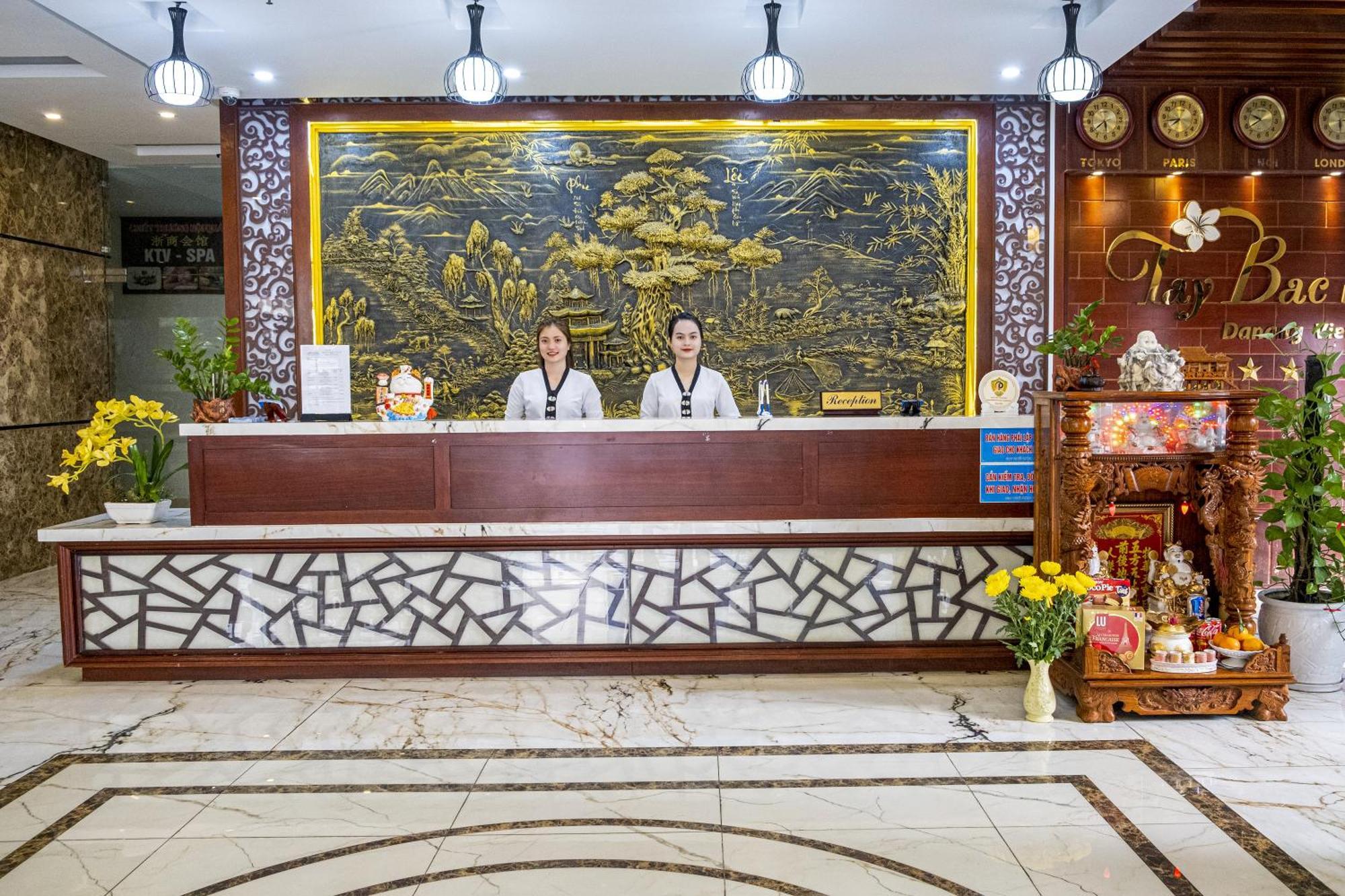 Tay Bac Hotel Da Nang Exterior photo