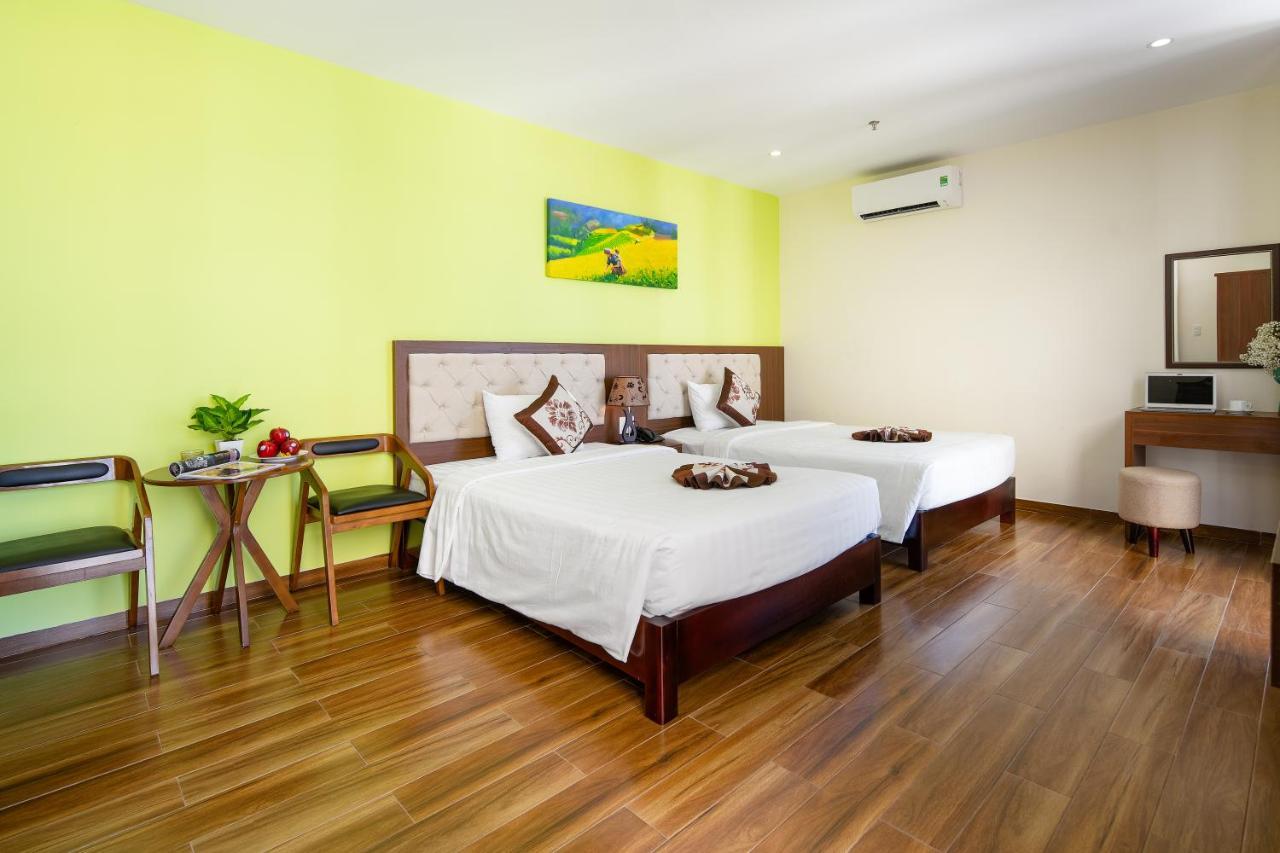 Tay Bac Hotel Da Nang Exterior photo
